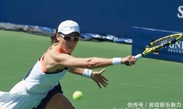 在篮球比赛 在篮球比赛