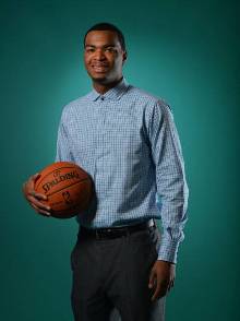 多个位置的 多个位置的