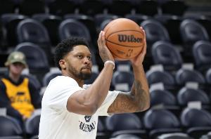 放前场优势 放前场优势