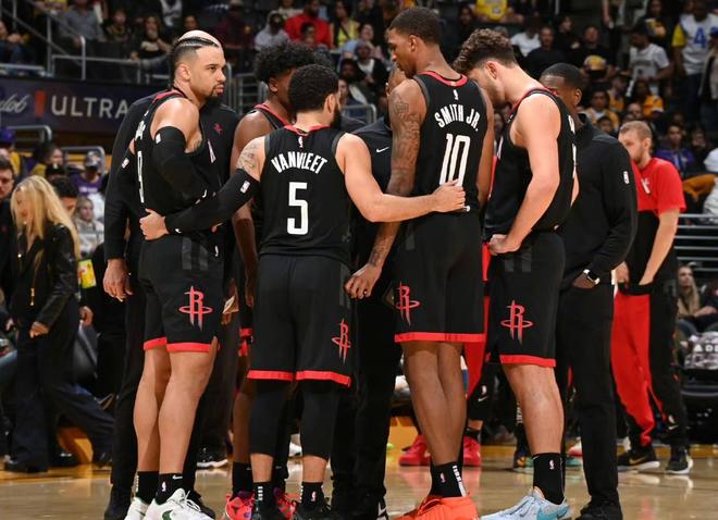 迷与同行建 迷与同行建